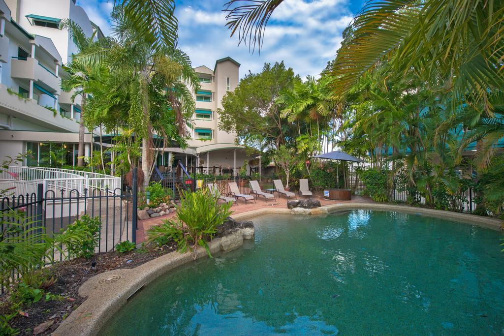 Cairns Sheridan Hotel Exterior photo